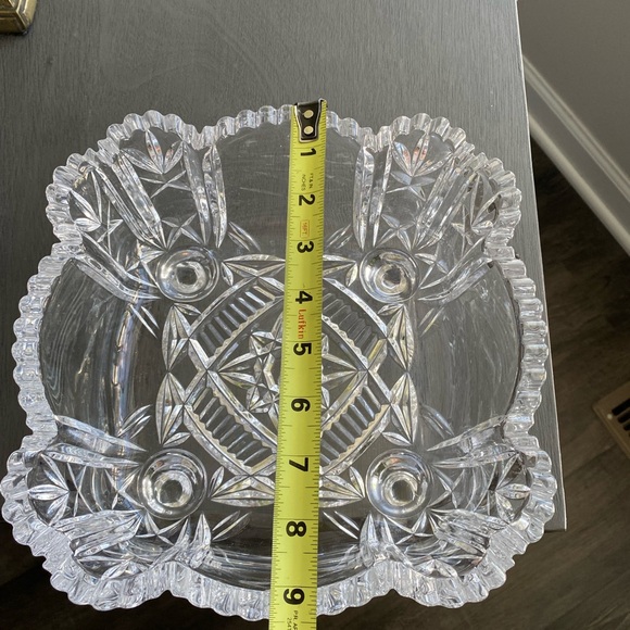 Elegant Crystal Footed Bowl - Picture 6 of 7